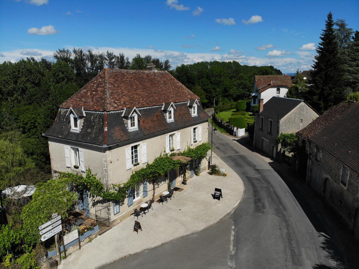 La Petite Auberge Carennac Bagian luar foto
